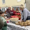 photo la foire aux oignons a attiré nombre de visiteurs tout le week-end.