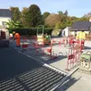 photo  la refonte totale de la place près du bac est en cours avec un aménagement du chemin de halage près de la guinguette. 