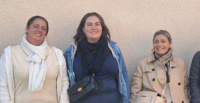 photo  valérie grudet, mathilde sanchez, priscillia hamelin, sabrina gautier et romain alguacil composent l’équipe d’animation de l’accueil périscolaire de teloché.  &copy;  le maine libre 