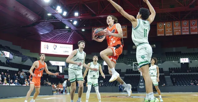 photo  bastien grasshoff et les espoirs manceaux sont revanchards après leur fin de match ratée à dijon pour l’ouverture du championnat.  &copy;  dominique breugnot. 