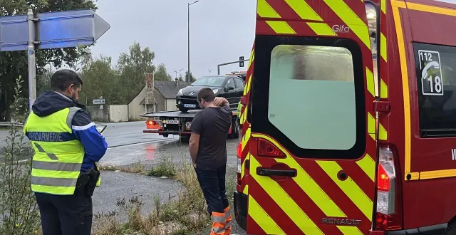 photo  les secours sont intervenus très vite sur place.  &copy;  le maine libre 