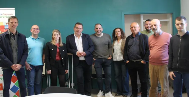 photo  sur la photo notamment, hervé bryja (président du club agir) et olivier mauraisin (vice-président du maine saosnois ).  &copy;  le maine libre 