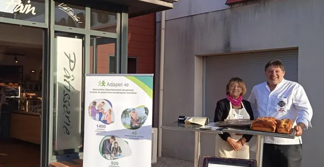 photo  roselyne, bénévole engagée, et philippe duffay, boulanger partenaire.  &copy;  co 