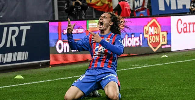 photo  le bayeusain léo milliner célèbre ici son premier but chez les professionnels avec le sm caen, vendredi 3 octobre 2025 lors de la réception du puy (2-0) en national.  &copy;  martin roche, ouest-france 