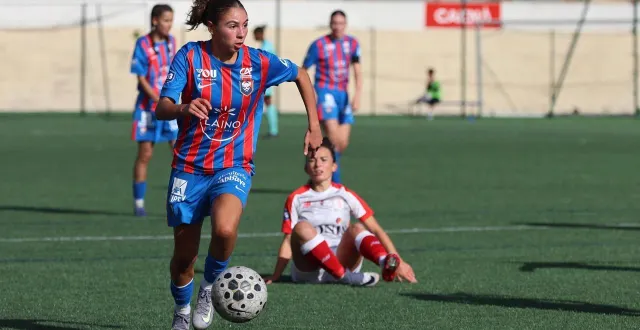 photo  pour sa première titularisation avec le sm caen cette saison, lyna benaissa a été dans tous les bons coups.  &copy;  archives marc olejnik 