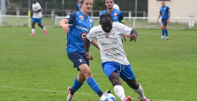 photo  la baule (en blanc) a dominé le poiré.  &copy;  bruno bouvry. 