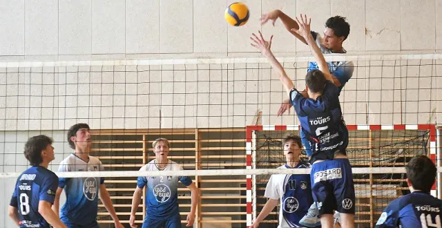 photo  les coulainais ont failli faire flancher la belle équipe de tours.  &copy;  le maine libre 