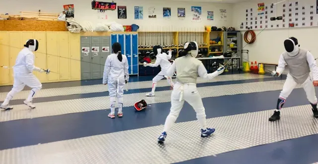 photo  le club escrime neuville équipé d’une salle d’armes électrique :un plus pour les entraînements.  &copy;  le maine libre 