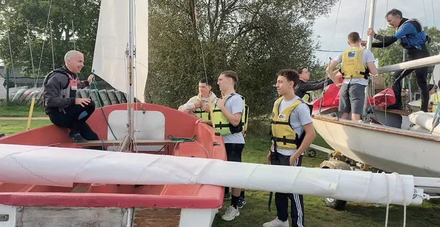 photo  « il est agréable de voir de plus en plus de sarthois s’intéresser à la voile qui pourtant semble éloigné des côtes de l’atlantique », se félicite daniel cartereau, président du club nautique du val de sarthe à la gémerie, à arnage.  &copy;  ouest-france 