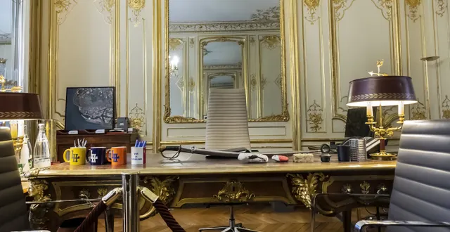 photo débat : un premier ministre qui tient la route sous l’ère macron, encore possible ou non ? &copy; par dbrnjhrj