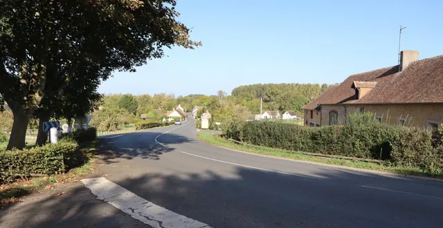 photo  la d300 sera coupée de 8 h à 18 h, de la traversée de la rue de l’orne jusqu’à la limite d’agglomération et la côte du donjon.  &copy;  le maine libre 