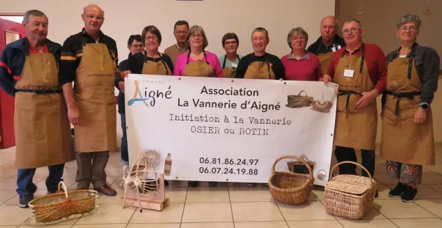 photo  la vannerie d’aigné réunit ses adhérents une fois par semaine.  &copy;  le maine libre 