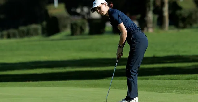 photo  leïla michaud a rendu des cartes de 84 et 79 sur les deux tours du grand prix.  &copy;  co – benoit felace 