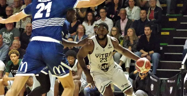 photo  fidélis okereke, auteur de 14 points face au pôle france.  &copy;  ouest-france 