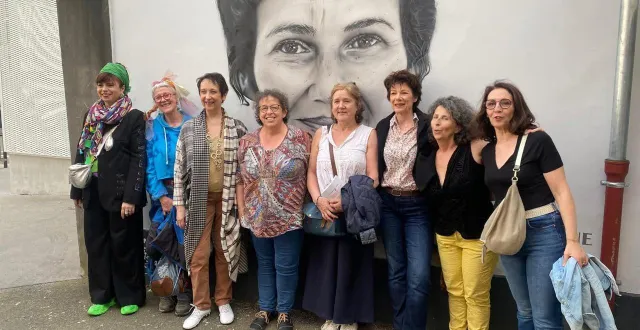 photo  l’équipe de cerise sur le tréteau.  &copy;  co 