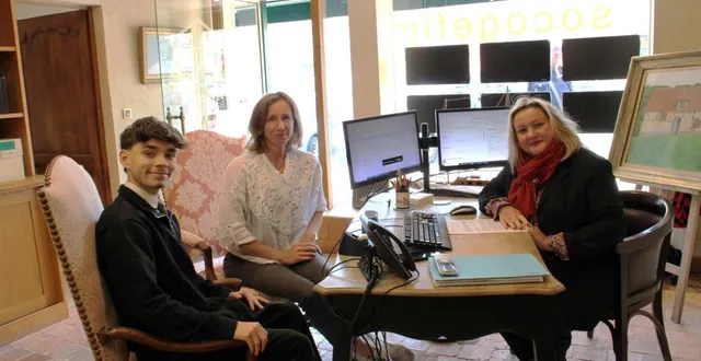 photo  de gauche à droite : pierre et milly, avec claire trochu, gérante de l’agence immobilière socogefim.  &copy;  ouest-france 