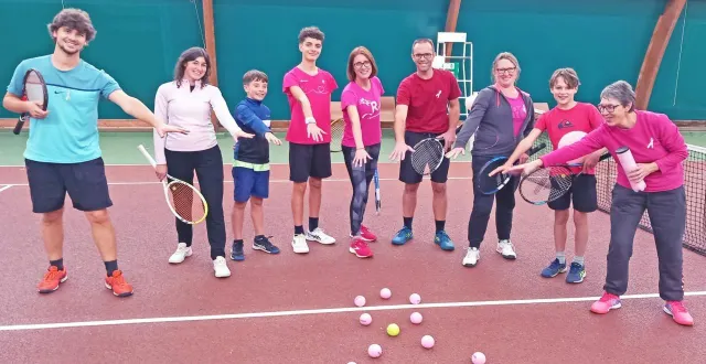 photo  si les balles étaient roses, les participants arboraient aussi cette couleur sur leurs vêtements.  &copy;  ouest-france 