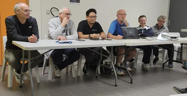 photo  les membres du bureau : vincent jaguelin, jacques fresnais, vychet tiv, michel goyallon, pier paolo long, jean-luc thibault.  &copy;  co 