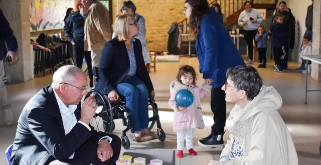 photo  un moment de rencontres entre les décideurs et les structures autour de l’enfance et de la famille.  &copy;  le maine libre 