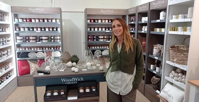 photo  sandra gauthier dans l’écrin des bougies woodwick de sandro, rue des minimes, au mans (sarthe).  &copy;  ouest-france 