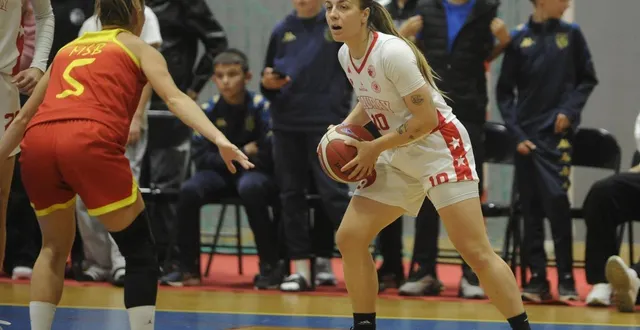 photo  arrivée à l’intersaison en provenance de douvres, clarisse sahun est la dépositaire du jeu chauraisien.  &copy;  co - christophe bernard 