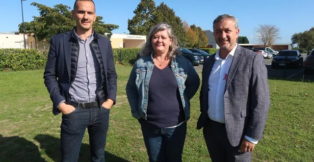 photo  mazé, le 4 octobre 2025. maxime doineau et sandra couvrand, respectivement directeur et présidente du conseil d’administration de la maison familiale rurale de beaufort-en-anjou, avec christophe pot, le maire de mazé-milon, sur le site de la future mfr, juste en face de la maison de l’enfance.  &copy;  co – agathe le nueff 