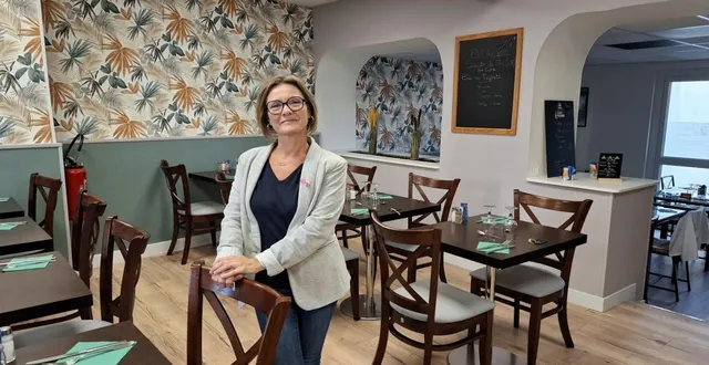 photo  delphine louis dans sa salle de restaurant.  &copy;  co 