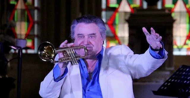 photo  jean-claude borelly, célèbre trompettiste, fête ses 50 ans de carrière.  &copy;  association monnaie cuivre 