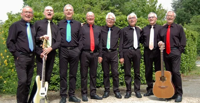 photo  ce sont plus de mille concerts que les compagnons de la tourlandry ont donnés dans toute la france, et toujours avec le même succès. fred mella, soliste des compagnons de la chanson, était leur parrain.  &copy;  dr 