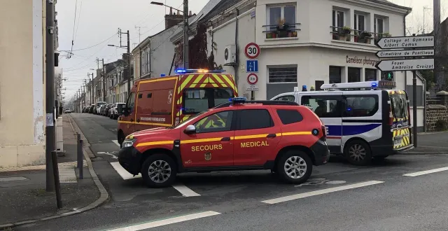 photo  les accidents sont fréquents avenue jean-jaurès, au mans (sarthe). ici les pompiers et les forces de l’ordre après un accident mortel survenu en novembre 2023, sur cet axe.  &copy;  archives ouest-france 