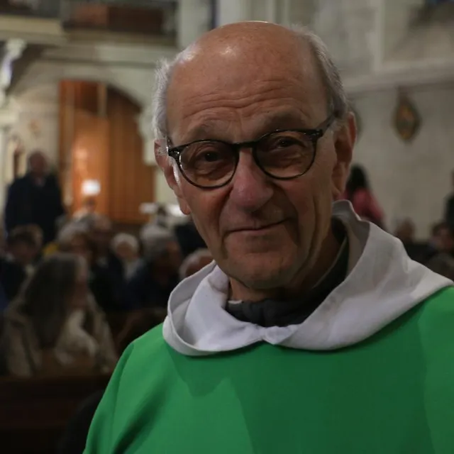 photo dimanche 12 octobre, à l’église de précigné. le père marie-benoît, nouveau curé de la paroisse.  ©  ouest-france