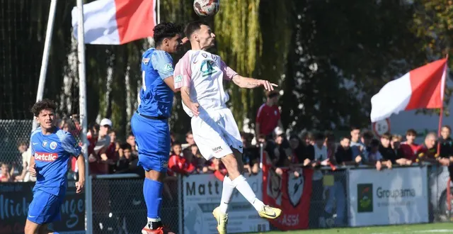 photo  le beau parcours de l’as seiches-marcé s’est achevé par un revers honorable.  &copy;  co – michel durigneux 