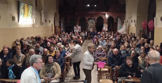 photo  deux cents personnes ont assisté au concert de la chorale trinité gospel, à l’occasion de l’opération octobre rose.  &copy;  ouest-france 