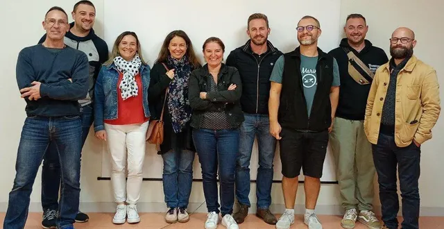 photo  les représentants des bureaux de l’usb générale.  &copy;  co 