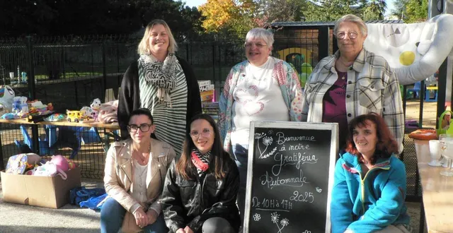 photo  « la gratiferia a aussi permis de créer des contacts. les gens se parlent et sont heureux de cette initiative » notent les bénévoles.  &copy;  ouest-france 