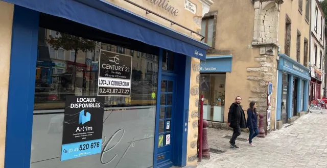 photo  après quatre mois d’ouverture, le restaurant courtine a fermé ses portes, place de l’éperon au mans (sarthe).  &copy;  ouest-france 