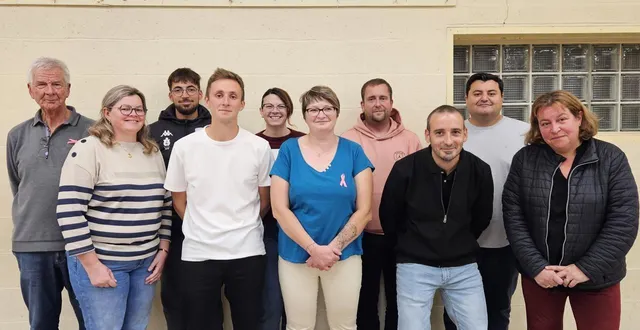 photo  la nouvelle équipe dirigeante du club de football.  &copy;  ouest-france 