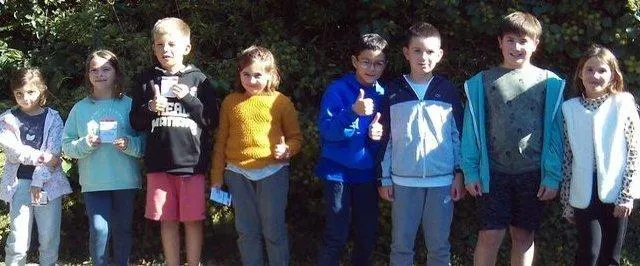 photo  les élèves de cm1 des deux écoles nouvellement élus du conseil municipal des enfants.  &copy;  ouest-france 