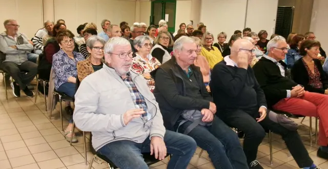 photo  une partie de l’assemblée de cap rando.  &copy;  ouest-france. 