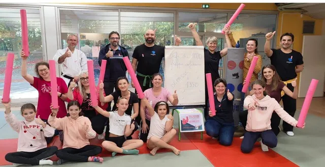 photo  un beau moment de partage et de convivialité pour une cause qui tient à cœur au club de karaté.  &copy;  co 