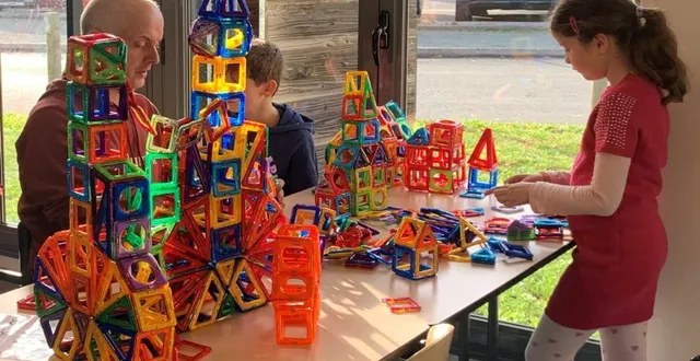 photo  les jeux de société en famille, des moments toujours très appréciés.  &copy;  co 