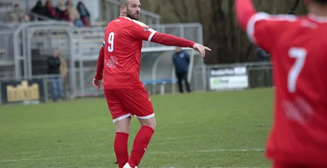 photo  capitaine de l’équipe réserve de l’ol niort saint-liguaire, alexis paquet y endosse un rôle de leader.  &copy;  co - benoit felace 