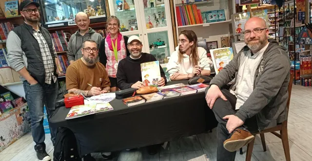 photo  l’association z’aero’graf à cholet a fêté ses 30 ans en 2025 avec la publication d’un livre collectif.  &copy;  ouest-france 