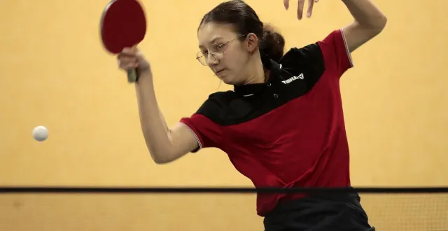 photo  dans un jeu tout en vitesse, éline nocquet s’appuie notamment sur son coup droit pour mettre en difficulté ses adversaires.  &copy;  co - benoit felace 