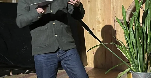 photo  pierre bacheviller lors du lancement de la saison au théâtre de chaoué.  &copy;  le maine libre 