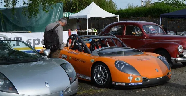 photo  le rassemblement du club auto passion 72 aura lieu dimanche, de 10 h à 12 h 30, place jean-dufournier.  &copy;  archives ouest-france 