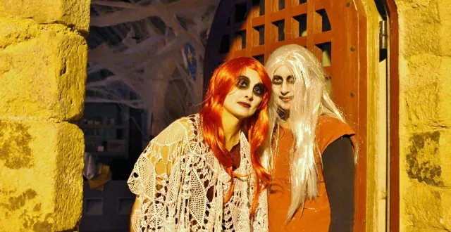 photo  d’inquiétants personnages vont investir le manoir de la cour autour d’halloween, comme ici en 2021.  &copy;  archives ouest-france 