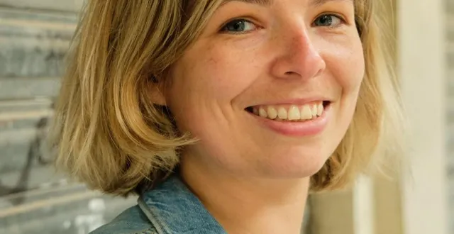 photo  céline grillon invite à partir à la rencontre de victorine louveau, au travers de ses cartes postales et de créer une fiction sonore collective.  &copy;  ouest-france 