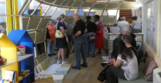 photo  les maisons pour tous recevront 1 200 € de subvention complémentaire pour l’aménagement remarquable et complet de l’accueil de la fantasia réalisé par les bénévoles au printemps.  &copy;  ouest-france 