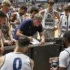 photo  pascal thibaud en train de donner ses consignes lors de la rencontre entre le cep lorient basket et vitré, le 18 août 2025. 